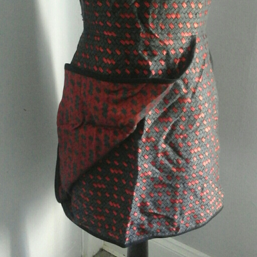 Dress - Picture 3 of 7